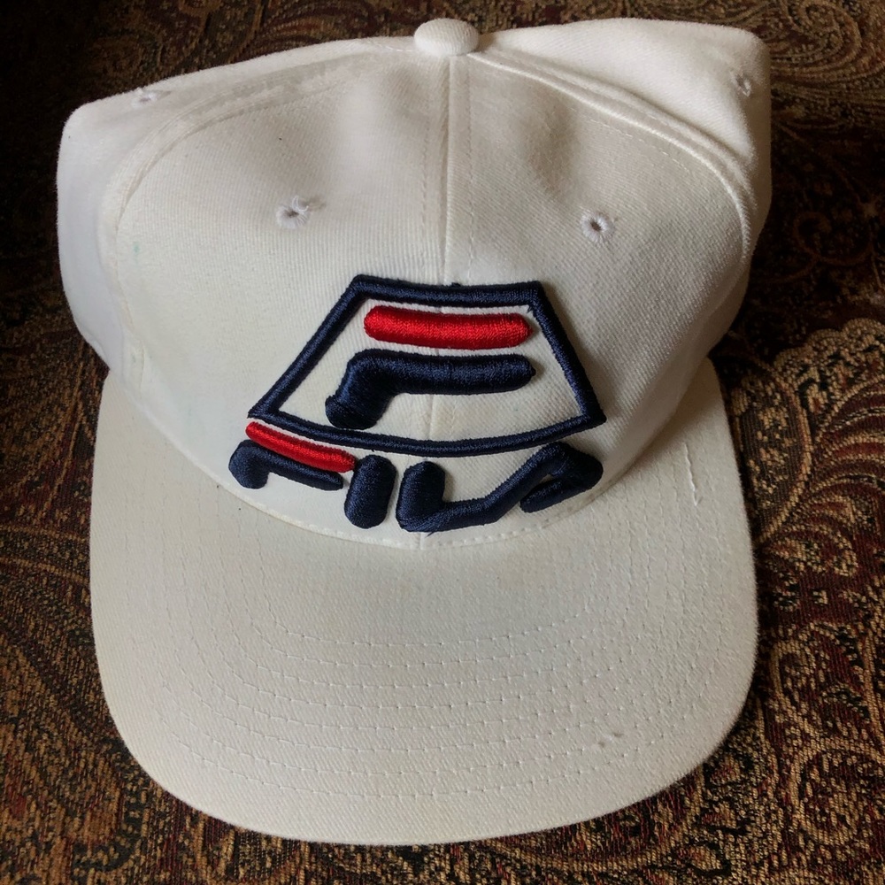 VINTAGE FILA STRAPBACK